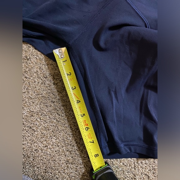 Lululemon align shorts size 4 - Picture 4 of 4